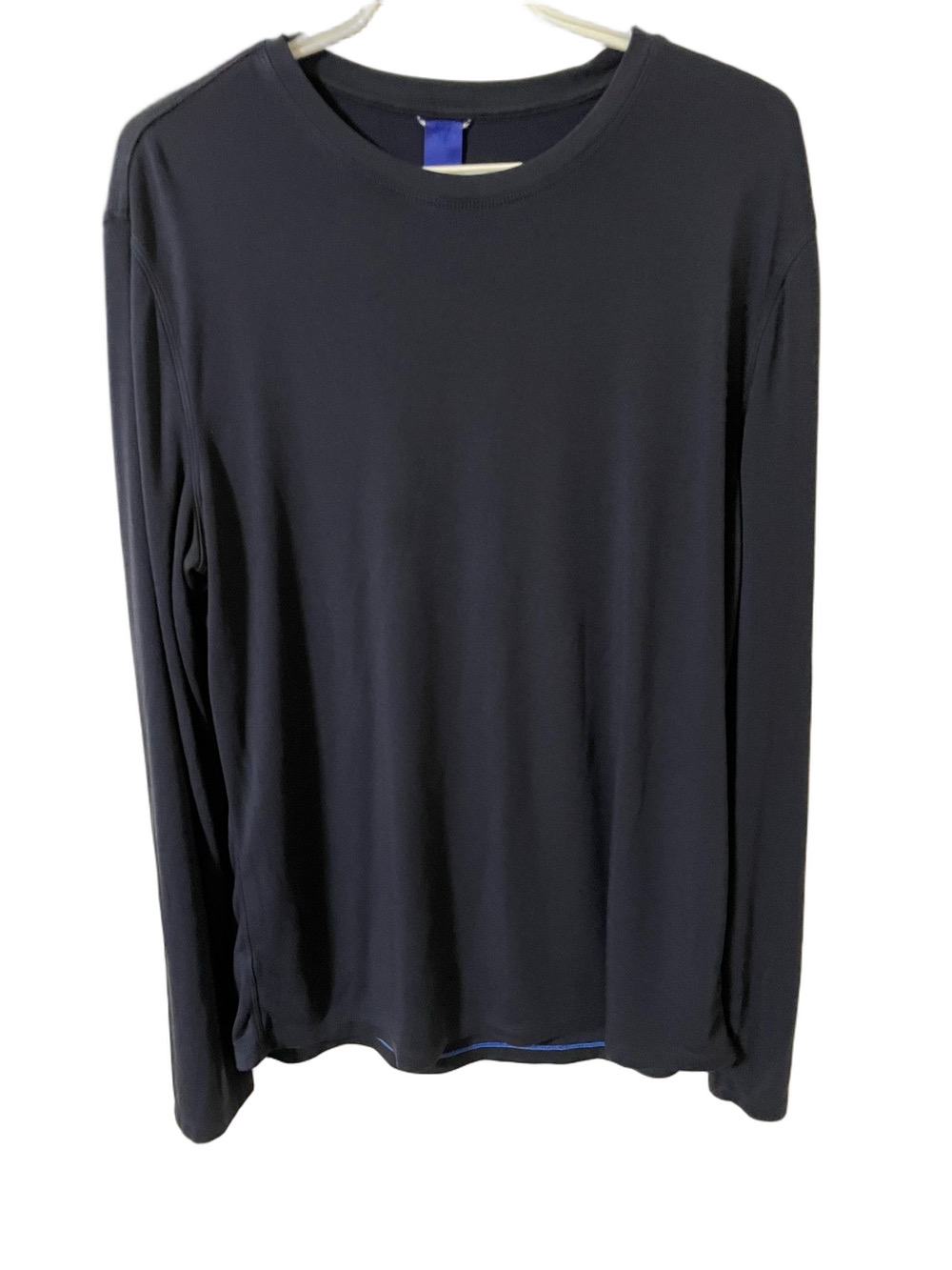Kit and Ace Long-Sleeve Crewneck Tee in Navy Size Medium